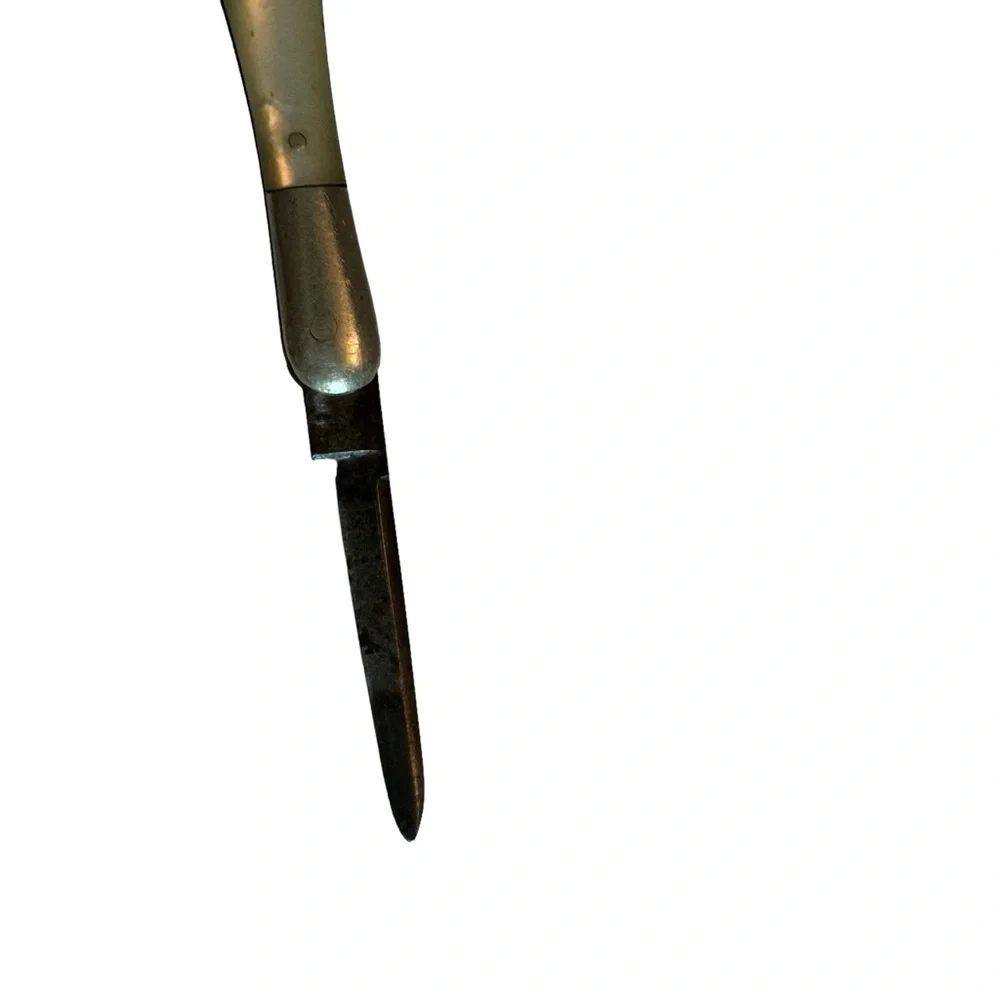M.B.C CO Mini Mnife Mother of Pearl Vintage